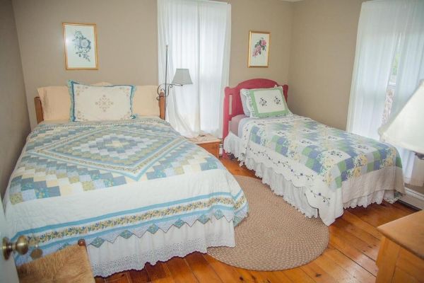 The Sylvan Inn (Glen Arbor)